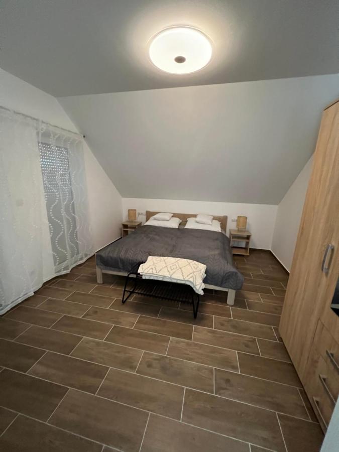 Janhaz Apartman Revfueloep Eksteriør billede